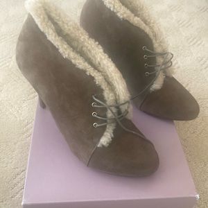 Jcrew Noelle suede and shearling lace up booties style 33062 olive moss- 7.5
